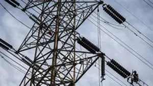 Menteri Pastikan PLN Evaluasi Menyeluruh Usai Pemadaman Massal