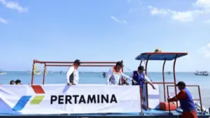 Pertamina Luncurkan Kapal Otonom Bersihkan Sampah di Pantai Sekeh, Bali
