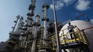TPIA Catat Free Float 25,7% dan Melenggang ke Papan Utama, Peluang Masuk Investor Asing Terbuka